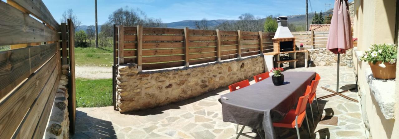 Casitas Pinilla Del Valle エクステリア 写真